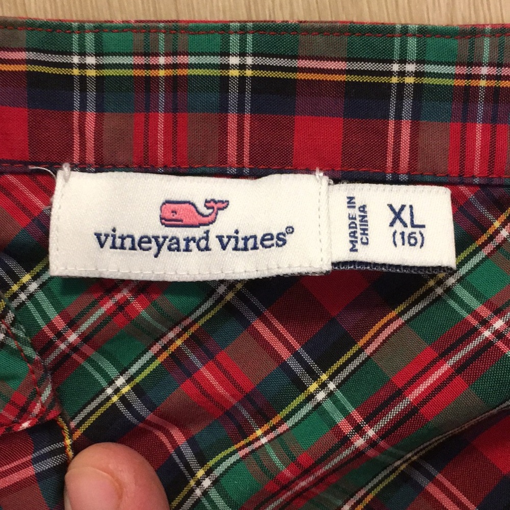 Vineyard Vines Plaid Girl’s XL 16 Shirt Christmas Plaid Red & Green Holidays - Picture 2 of 5